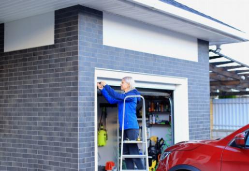 Le Guide Ultime des Rénovations de Portes de Garage à Faire Soi-même