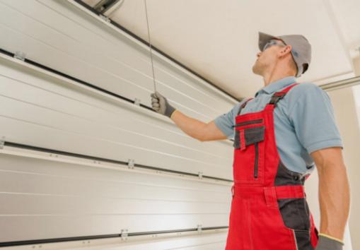 Évitez les erreurs coûteuses : pièges courants lors de la peinture de portes de garage à prendre en compte