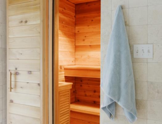 Découvrez l'ancien rituel du sauna traditionnel chez vous