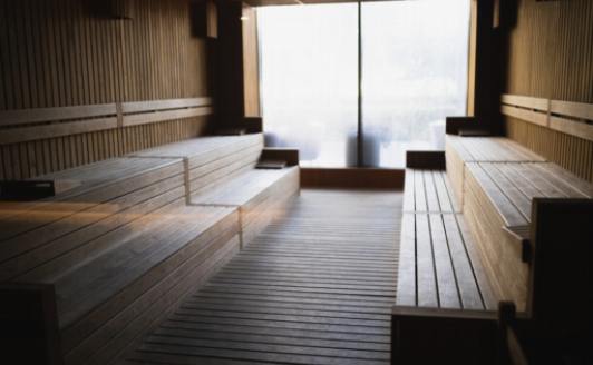 Découvrez la relaxation ultime grâce aux bienfaits pour la santé du sauna