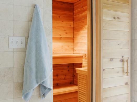 Découvrez le luxe d'un sauna intérieur dans votre maison